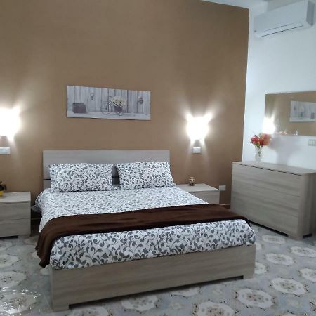 Una Scala Dal Centro Agrigento Exteriör bild