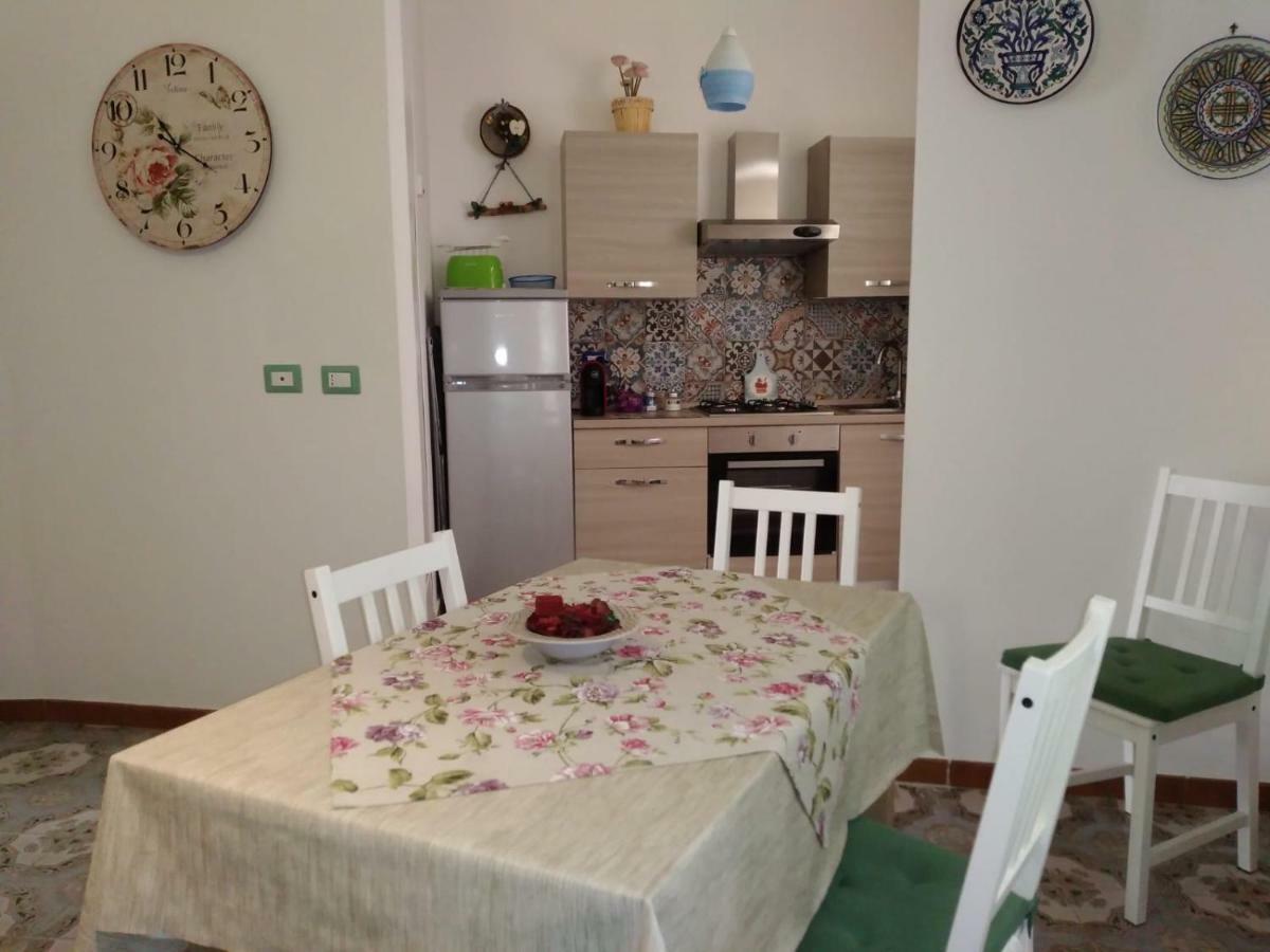 Una Scala Dal Centro Agrigento Exteriör bild