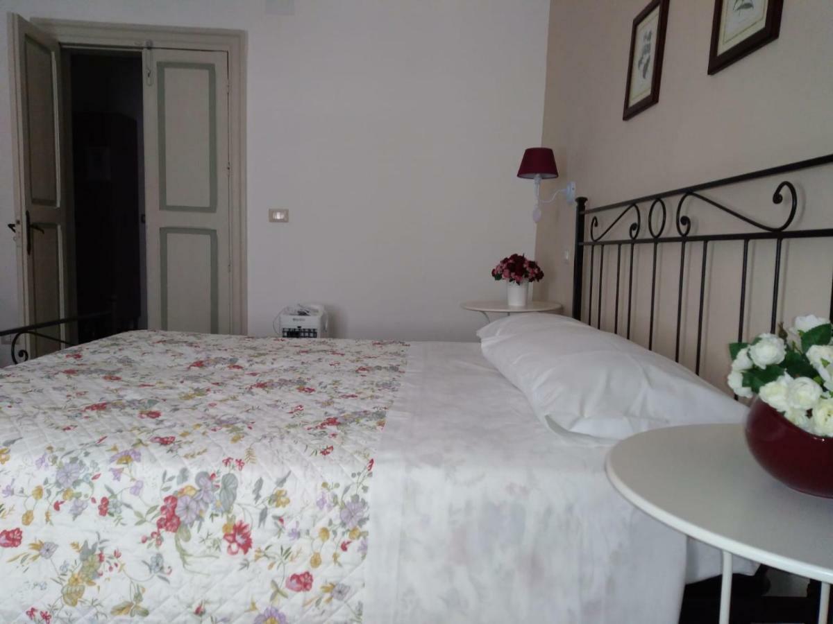 Una Scala Dal Centro Agrigento Exteriör bild